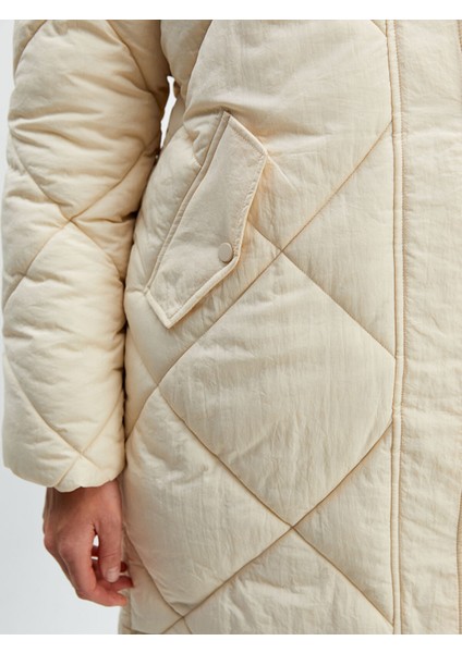 Yeni Sezon Kapüşonlu Kapitone Kadın Şişme Mont modelleri