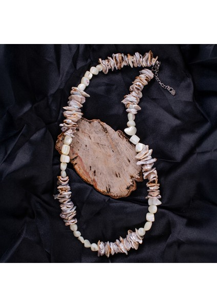 İnci ve Sedef Doğal Taş Kadın Kolye – Zarafet, Huzur ve Feminen Işıltı Kolyesi modelleri