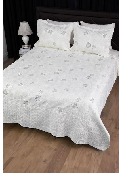 Nakışlı Kapitone Çift Kişilik Yatak Örtüsü - Gümüş