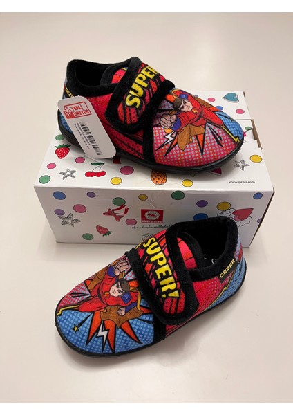 Erkek Çocuk Kışlık Hafif ,yumuşak ve Kaymaz Taban Panduf Ev Kreş Ayakkabısı Süper Man Model