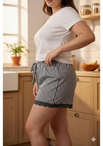 Çizgili Penye Kadın Ev Şortu Bacak Dantel Detaylı Ev Giyim Siyah fırsatları
