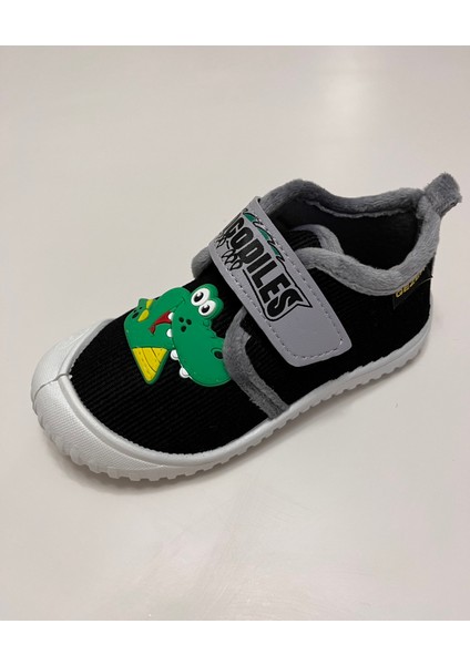 Erkek Çocuk Kışlık Kadife Hafif ,yumuşak ve Kaymaz Taban Panduf Ev Kreş Ayakkabısı Timsah Model fırsatları
