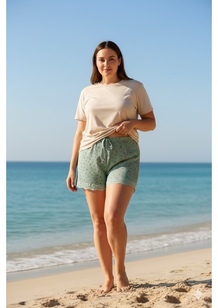 Düz Renk Mini Çiçek Desenli Penye Kadın Ev Şortu Bacak Dantel Detaylı Ev Giyim Yeşil modelleri