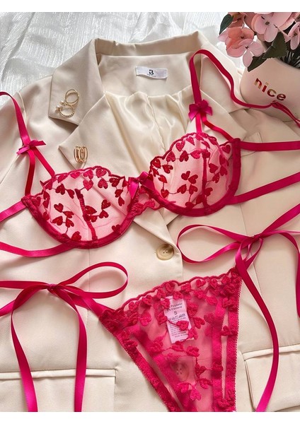 Kalp Detaylı Kırmızı Iç Giyim Takımı Yılbaşı Özel fırsatları