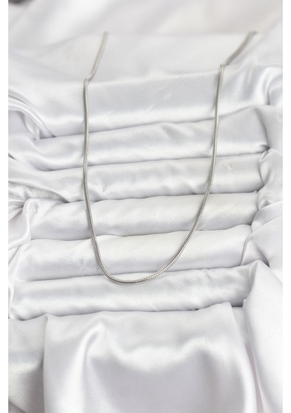 Zarif Boyunlar Için Silver Çelik Zincir 60CM Yılan Kadın Kolye