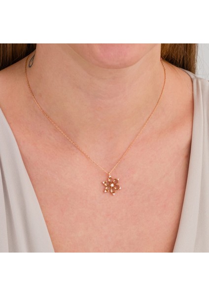 Zultanit Taşlı Papatya Gümüş Kolye fırsatları