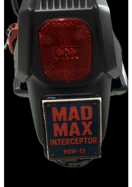 Zt3 Pro Uyumlu Mad Max Interceptor Nsw- 13 Figürlü Elektrikli Scooter Aksesuar Dekor Plaka fiyatları