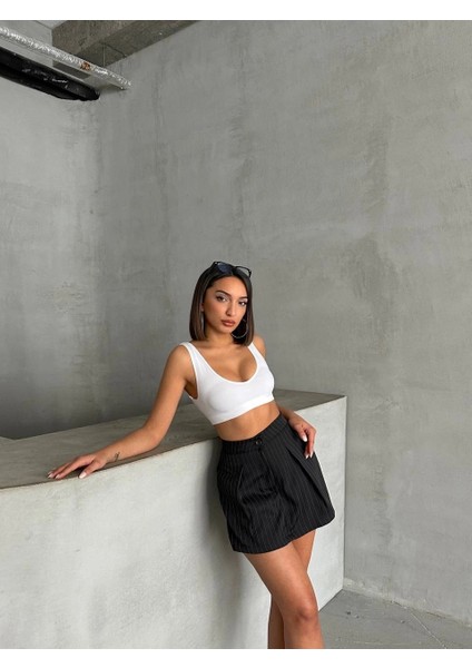 Çizgili Şort Etek Siyah fırsatları