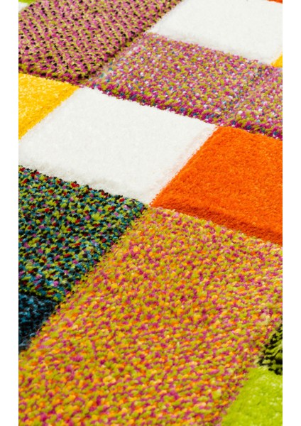 Dream 26 Multy Canlı Renkleri ve Hav Toz Vermez Yapısı ile Çocuk ve Bebek Odası Halısı fırsatları