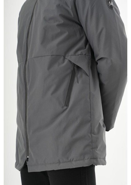 Erkek Regular Fit Kapüşonlu Fermuarlı Çok Cepli Kışlık Klasik Mont