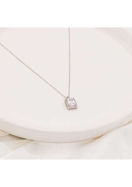 Baget Tek Taş Gümüş Kolye fiyatları