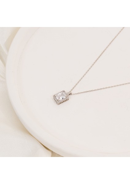 Baget Tek Taş Gümüş Kolye modelleri