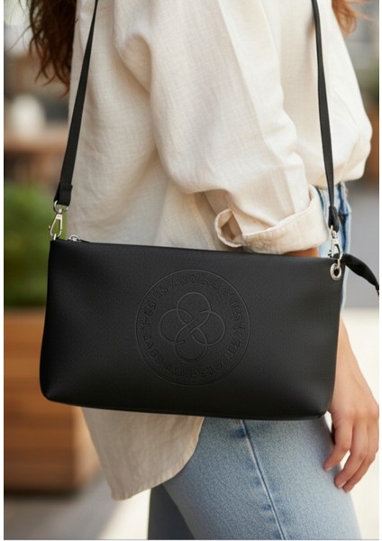 Kadın Askılı Lacos Kumaş Çanta indirimleri