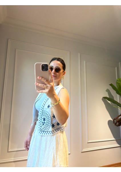 Nakışlı Yelek Krem