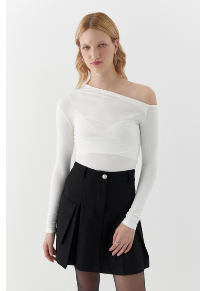 Kayık Yaka Düşük Omuz Bluz Ekru fiyatları