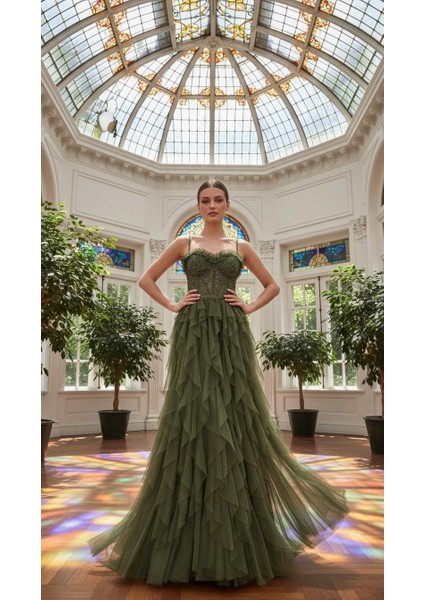 Taş Işlemeli Katkat Tül Elbise