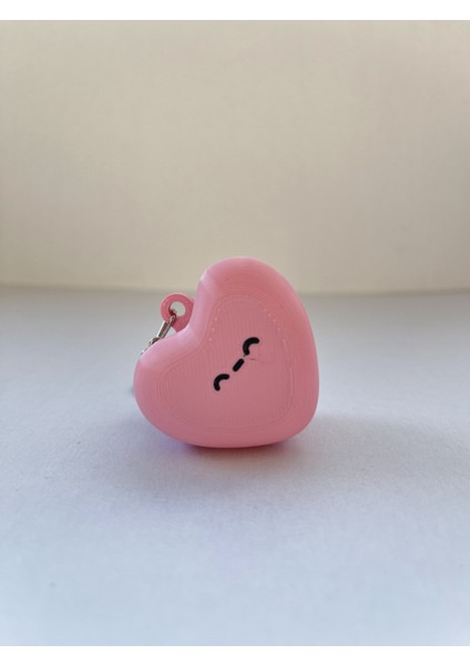 - Kalpli Makaron Click Anahtarlık – Sevimli Fidget Toy, 3D Baskı, Hediye ve Çanta Aksesuarı fırsatları