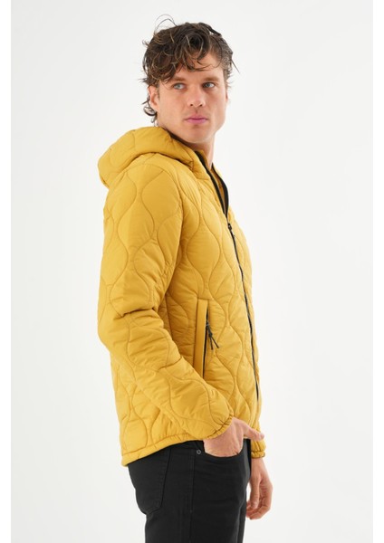 Erkek Reguler Fit Çok Hafif Kışlık Kapitone Mont