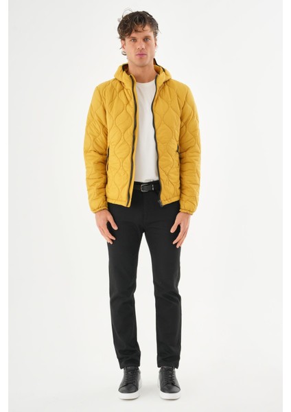 Erkek Reguler Fit Çok Hafif Kışlık Kapitone Mont