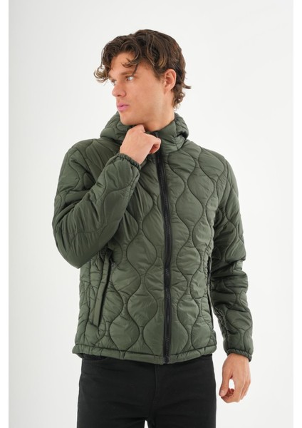 Erkek Reguler Fit Çok Hafif Kışlık Kapitone Mont