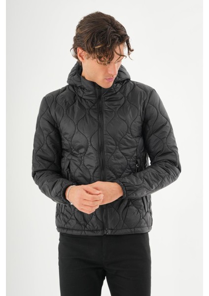 Erkek Reguler Fit Çok Hafif Kışlık Kapitone Mont