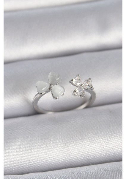 Pirinç Gümüş Renk Ayarlanabilir Zirkon Taşlı Beyaz Mineli Kalp Model Kadın Yüzük - TJ-BYK3389 fiyatları