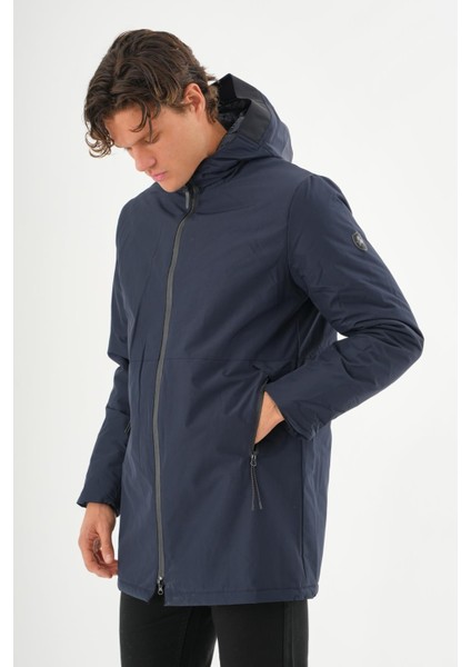 Erkek Regular Fit Kapüşonlu Fermuarlı Çok Cepli Kışlık Klasik Mont