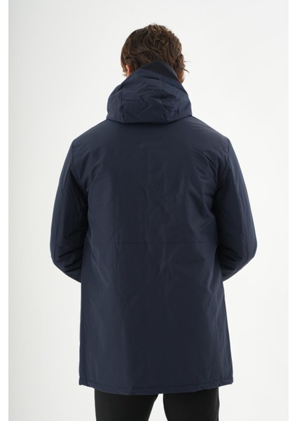 Erkek Regular Fit Kapüşonlu Fermuarlı Çok Cepli Kışlık Klasik Mont