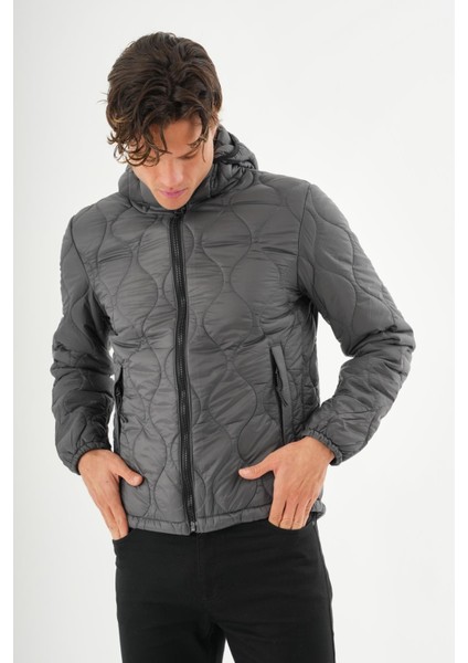 Erkek Reguler Fit Çok Hafif Kışlık Kapitone Mont