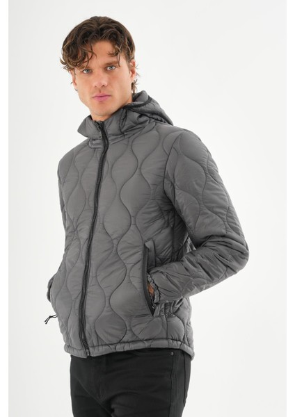 Erkek Reguler Fit Çok Hafif Kışlık Kapitone Mont