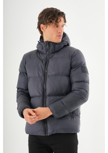 Erkek Kapüşonlu Fermuarlı Cepli Kışlık Şişme Kısa Mont