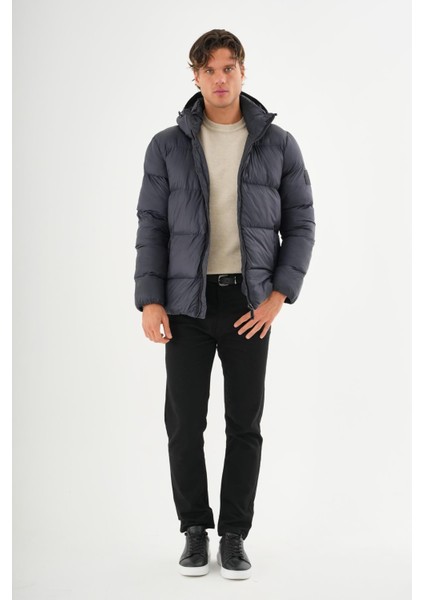 Erkek Kapüşonlu Fermuarlı Cepli Kışlık Şişme Kısa Mont