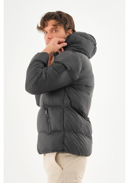 Erkek Kapüşonlu Fermuarlı Cepli Kışlık Şişme Kısa Mont