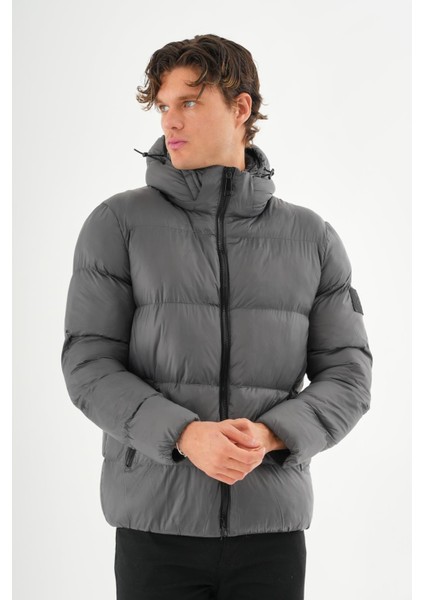 Erkek Kapüşonlu Fermuarlı Cepli Kışlık Şişme Kısa Mont