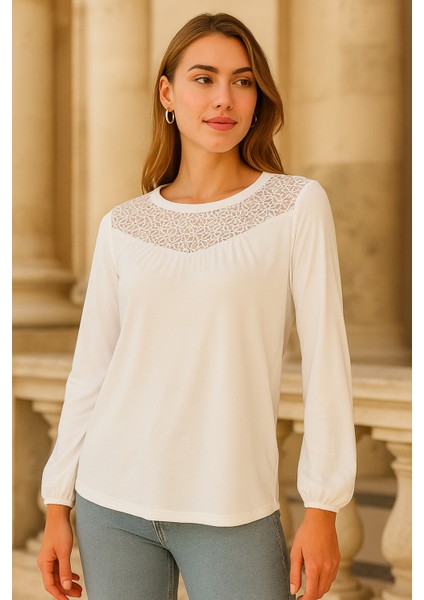 Önü Dantel Detaylı Yumuşak Esnek Kumaş Bluz fiyatları