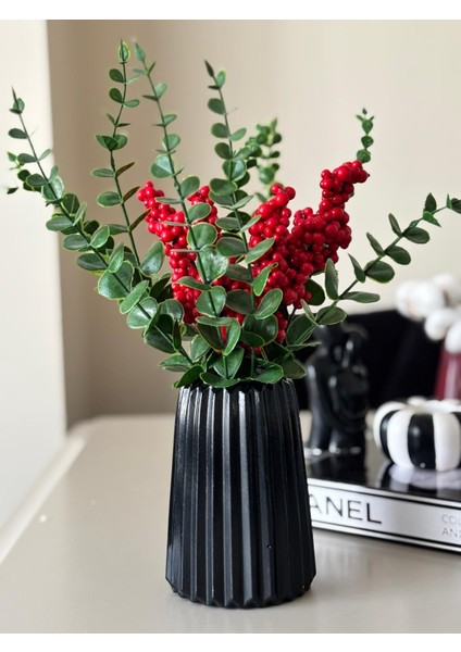 Çizgi Desenli Dekoratif Vazo 15 cm Şık Tasarım