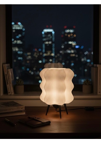 Modern Kıvrımlı Ayaklı Abajur