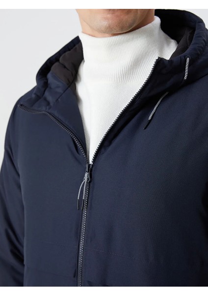 Lcwaıkıkı Classic Lacivert Standart Kalıp Kapüşonlu Erkek Mont modelleri