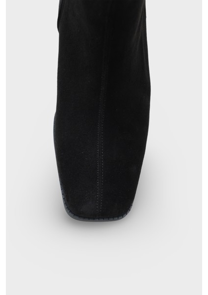 Helge Kadın Bot modelleri