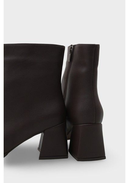 Celine Kadın Bot fırsatları