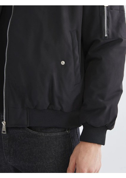 Lcw Eco Siyah Rahat Kalıp Kolej Yaka Erkek Bomber Mont modelleri