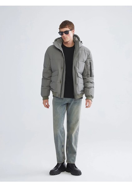 Xsıde Haki Standart Kalıp Kapüşonlu Erkek Mont fiyatları