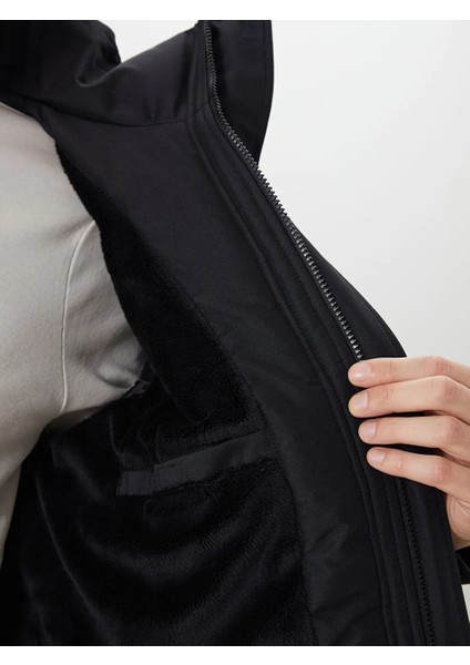 Xsıde Siyah Standart Kalıp Kapüşonlu Erkek Mont fırsatları