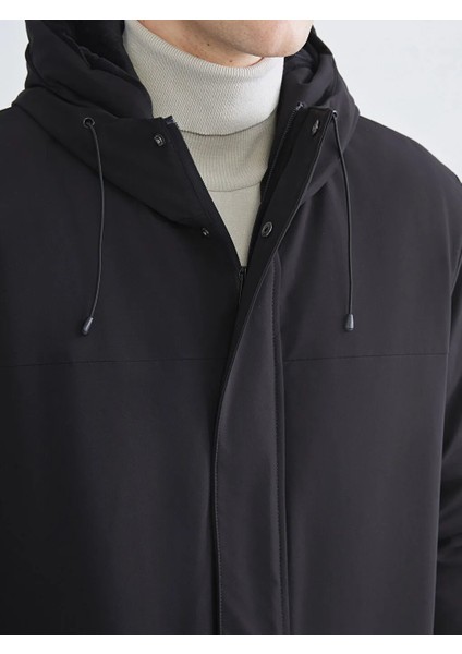 Lcwaıkıkı Classic Siyah Standart Kalıp Kapüşonlu Erkek Mont modelleri