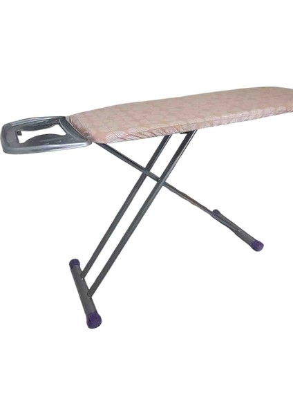 Katlanır Geniş Yüzeyli Lüks Sağlam Yapısıyla Isıya Dayanıklı Ütü Masası