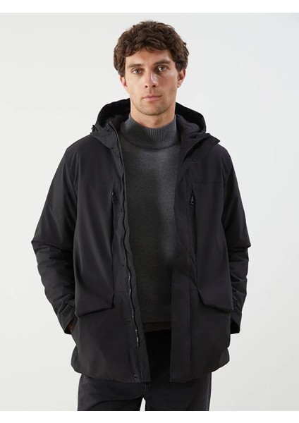 Lcwaıkıkı Classic Siyah Standart Kalıp Kapüşonlu Erkek Mont