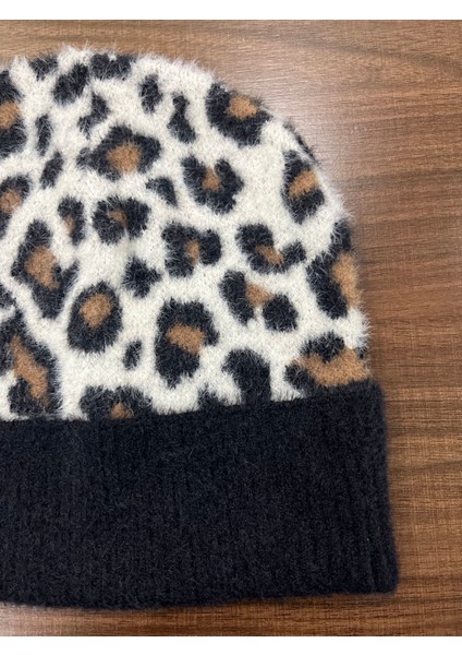 Kadın Yumuşacık Leopar Desenli Akrilik Kumaş Saçaklı Tüylü Bere – Sıcak Tutucu Kışlık Şapka fiyatları