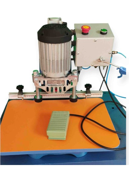 Pnömatik Tas Menteşe Yeri Açma Makinesi Ayak ile Basmalı