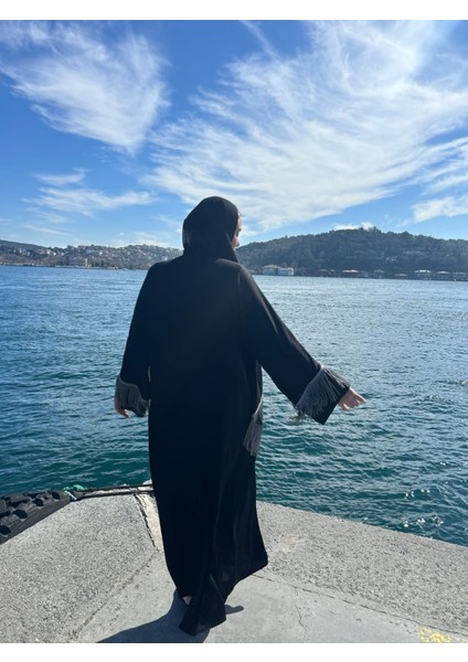 Gri Püsküllü Şallı Abaya Standart Beden (38--44) fırsatları