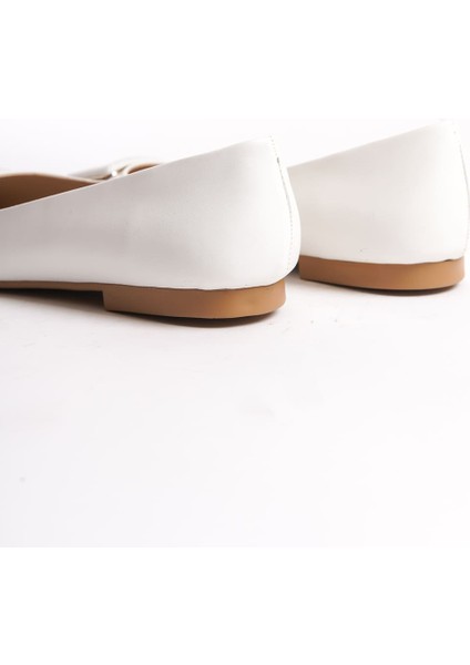 KAYLA Bağcıksız Ortopedik Rahat Taban Toka Detaylı Kadın Babet - Beyaz